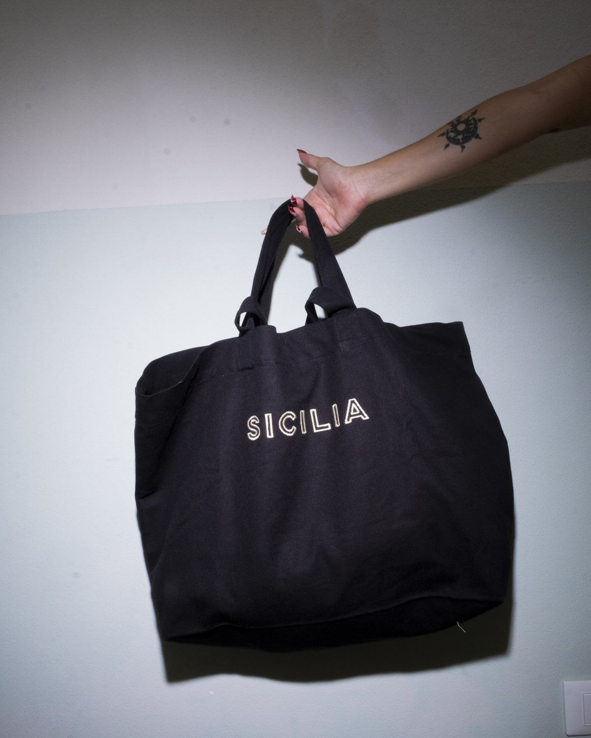 трип to sicilia tote bag